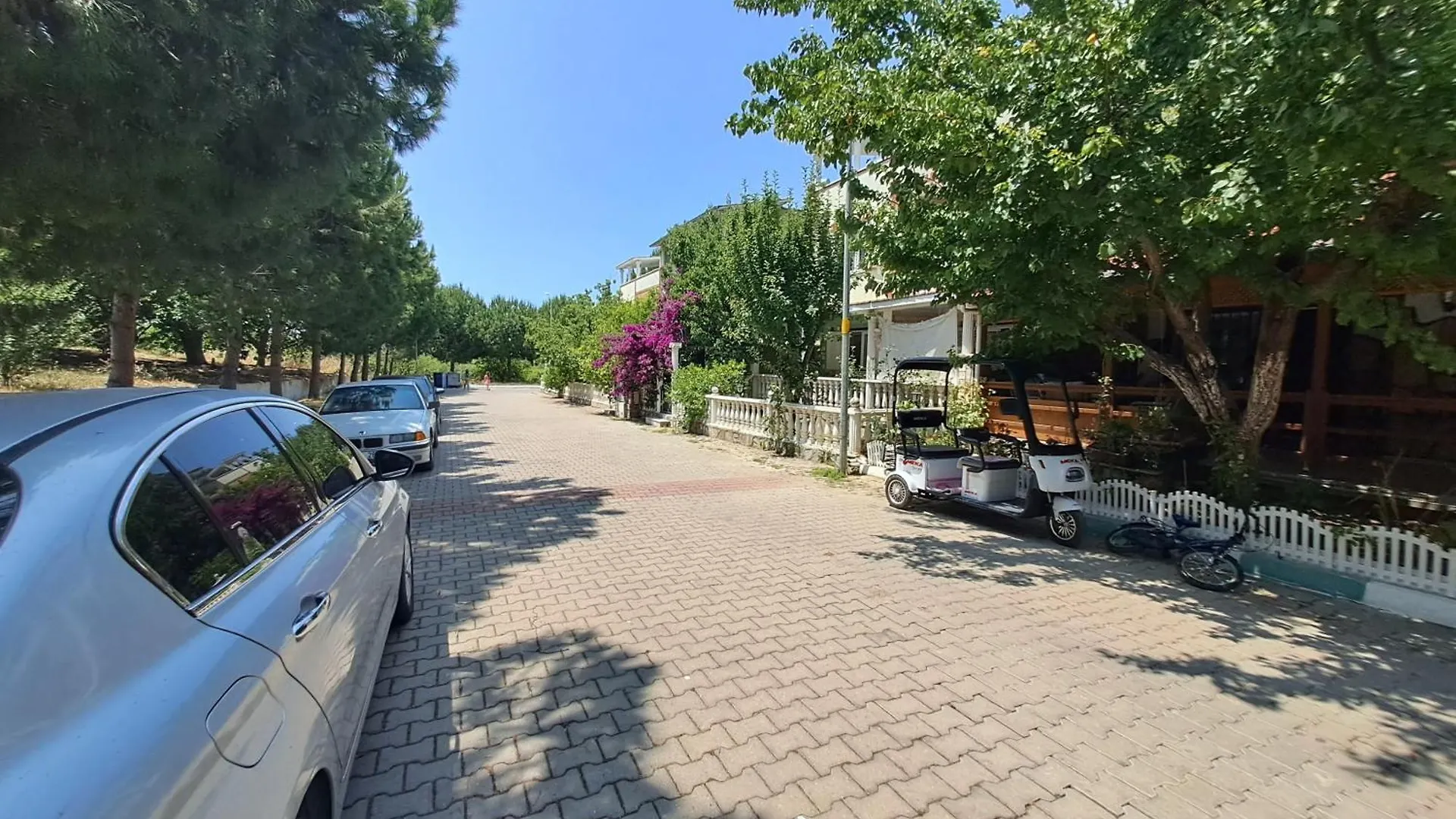 Kusadasi Deniz Yildizi Sitesi Havuzlu